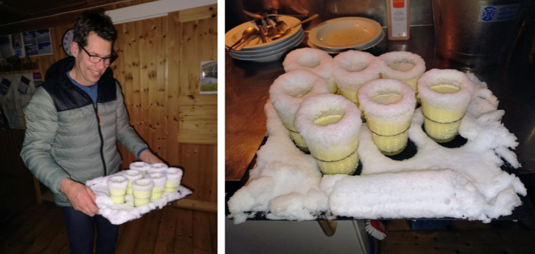 Carrousel van twee afbeeldingen - toetjes met garnering van verse sneeuw