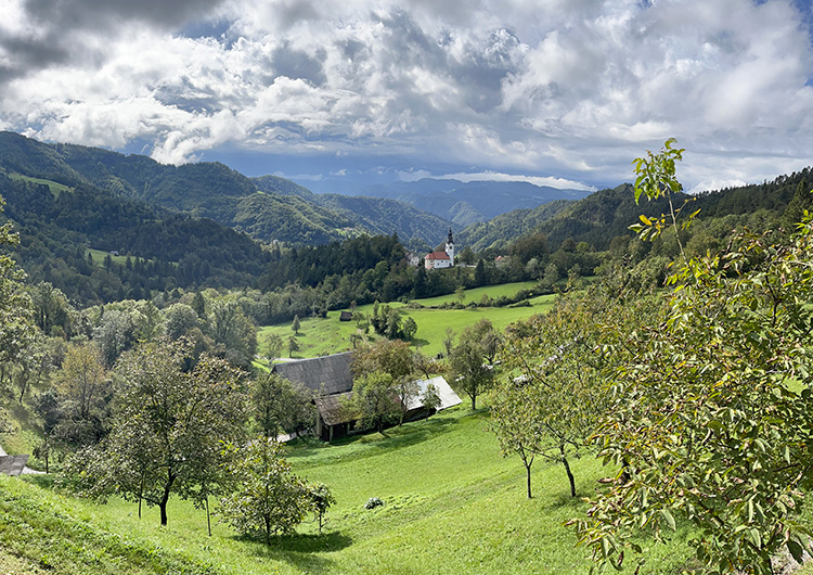 Giro Slovenia trails