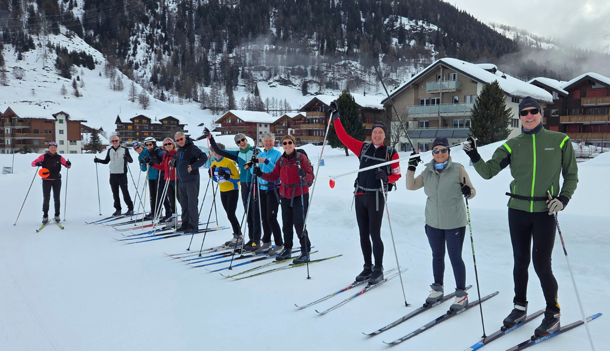Groepsfoto van de deelnemers aan langlaufweek Obergoms