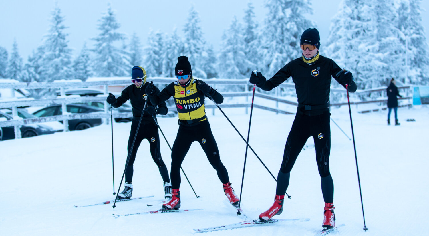 Team Jumbo aan het langlaufen