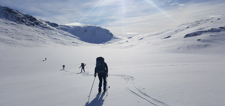 Toerlanglaufen-backcountry-toerskien-vakantie-hutten-tocht-scandinavie