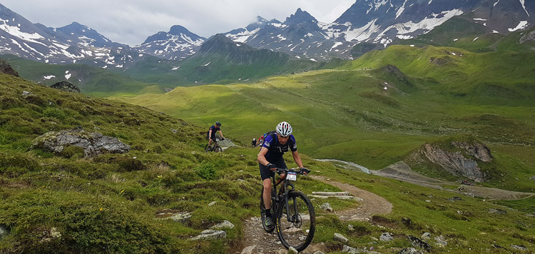 mountainbike-reis-transalp-ischgl-st-moritz-engadin