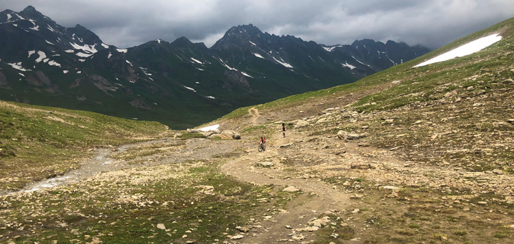 mountainbike-reis-transalp-ischgl-st-moritz-engadin