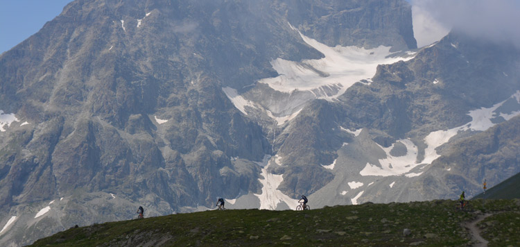 mountainbike-reis-transalp-ischgl-st-moritz-engadin