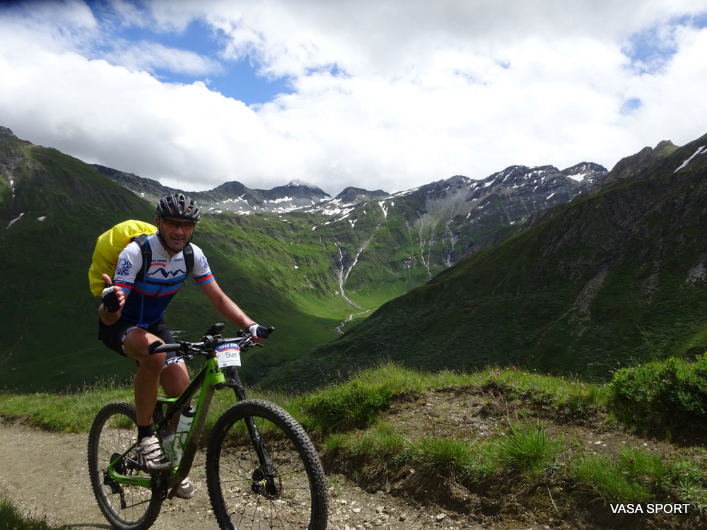 MTB'en rondom de hoogste berg van de Alpen, de Mont Blanc