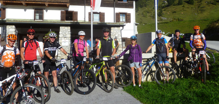 ​​mtb mountainbike transalp hutten tocht reis vakantie