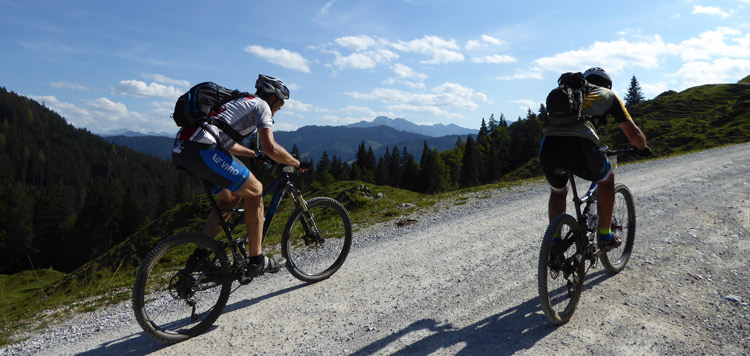 mtb tocht met hutten overnachtingen transalp