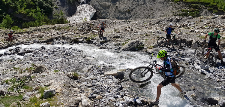 mtb-transalp-tocht-engadin-panorama-afdalen