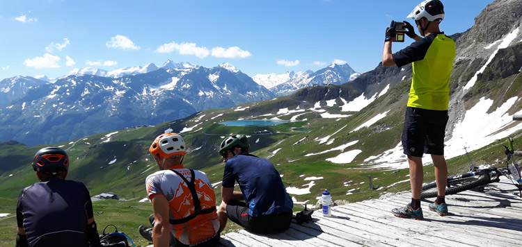 mtb-transalp-tocht-engadin-panorama-afdalen