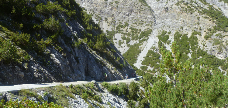 mtb-transalp-tocht-engadin-panorama-ischgl-moritz