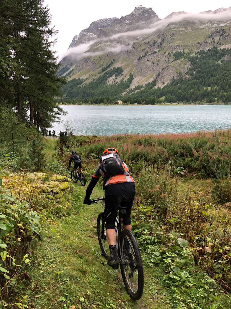 mtb-transalp-tocht-engadin-panorama-ischgl-moritz