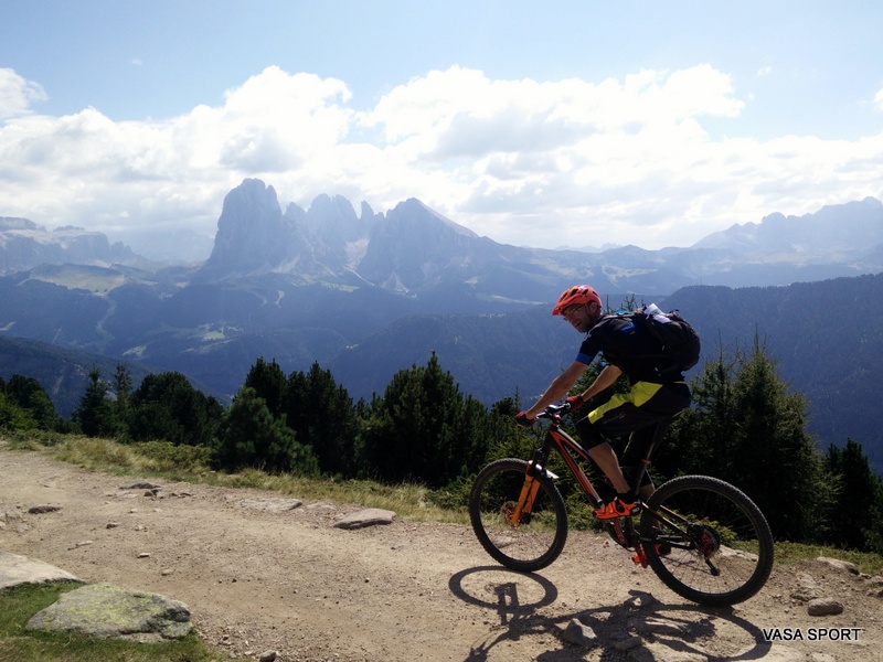Vasa-Sport-reizen-mountainbike-reis-TransAlp-Panorama-Toblach-Caldaro