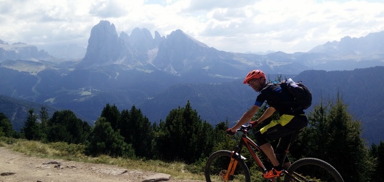 Vasa-Sport-reizen-mountainbike-reis-TransAlp-Panorama-Toblach-Caldaro