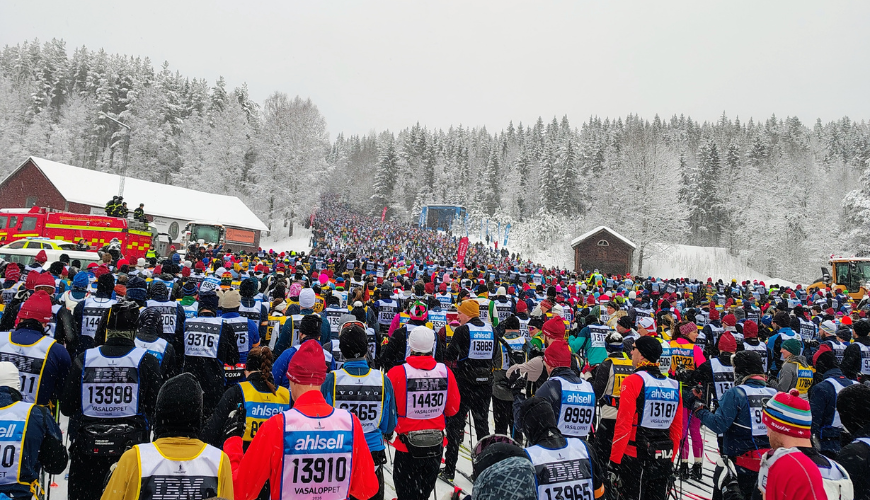 Titelfoto van dit reisverslag. Op de foto zie je de start van de Vasaloppet.