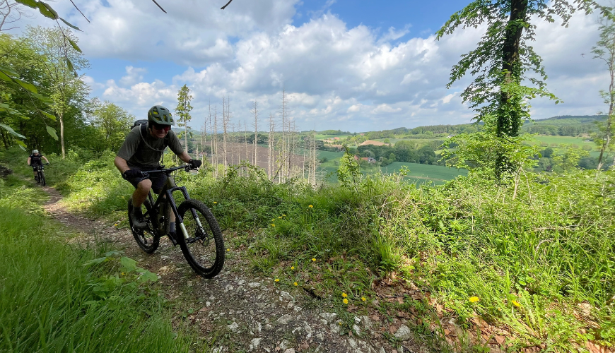 Twee mountainbikers op de Tecklenburg trails