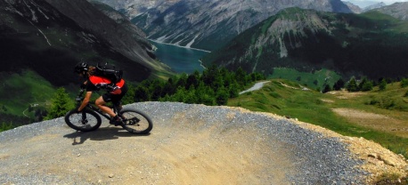 Mountainbike-reis-TransAlp-Ischgl-Poschiavo-Vasa-Sport