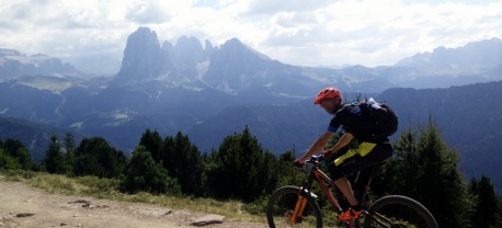 Vasa-Sport-reizen-mountainbike-reis-TransAlp-Panorama-Toblach-Caldaro