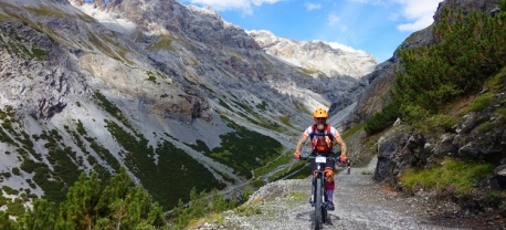 Mtb reis transalp stelvio onverhard 