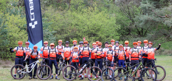 Groepsfoto van de Vasa Sport bikecrew